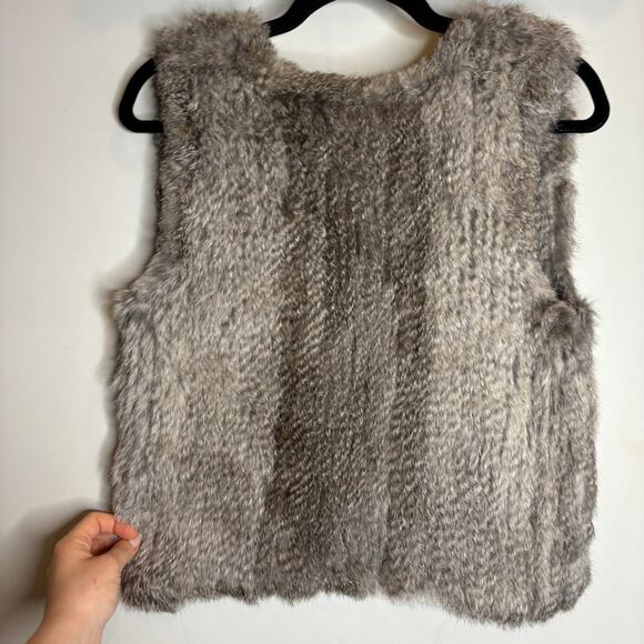525 America Luxe Rabbit Fur Vest - Picture 5 of 7